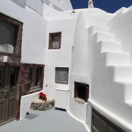 Astrea Suites "Ostria Cave Villa-Outdoor Jacuzzi" Oía Dış mekan fotoğraf