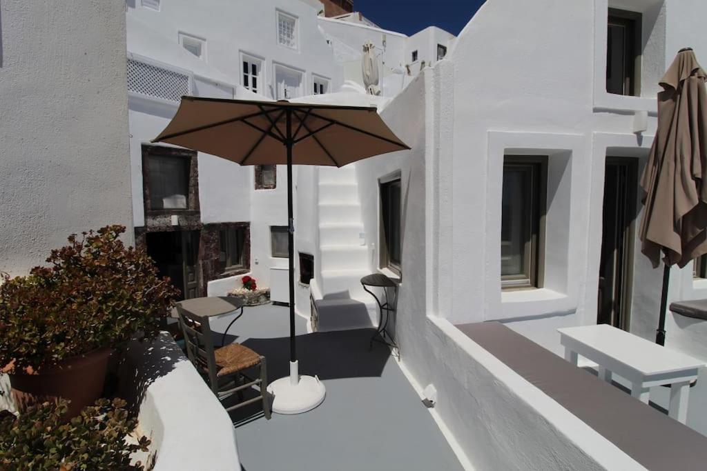 Astrea Suites "Ostria Cave Villa-Outdoor Jacuzzi" Oía Dış mekan fotoğraf